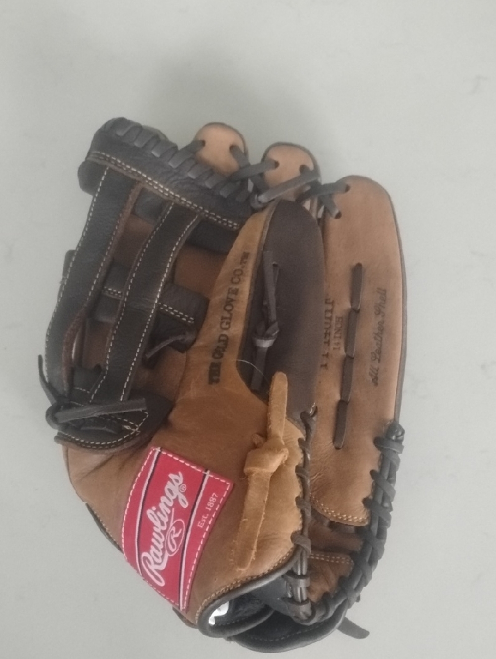 Rawlings Brown Leather Baseball Glove Right Handed Thrower